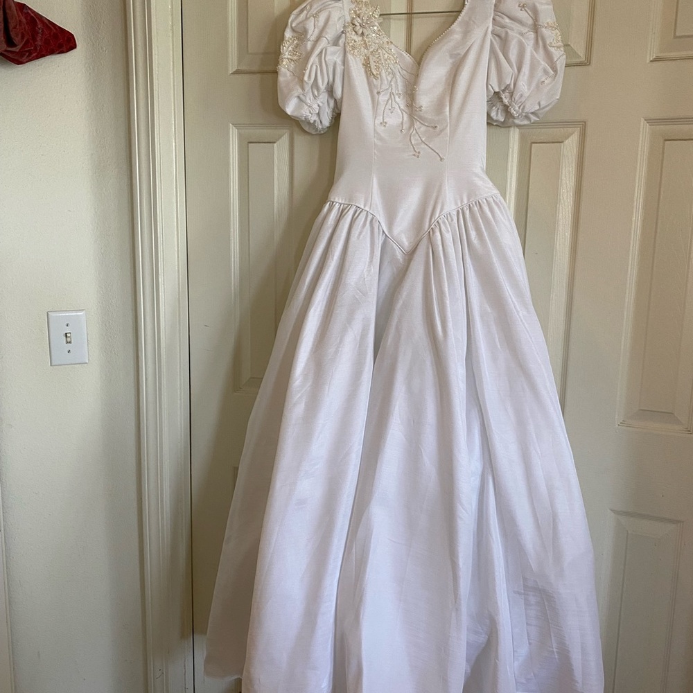 Vintage Lisa Marie wedding dress brand new